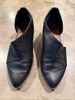 Women’s Black Pointed D’Orsay Flats - Sleek Cutout Design